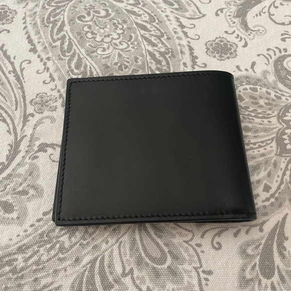 Gucci bifold leather wallet - Picture 2 of 6